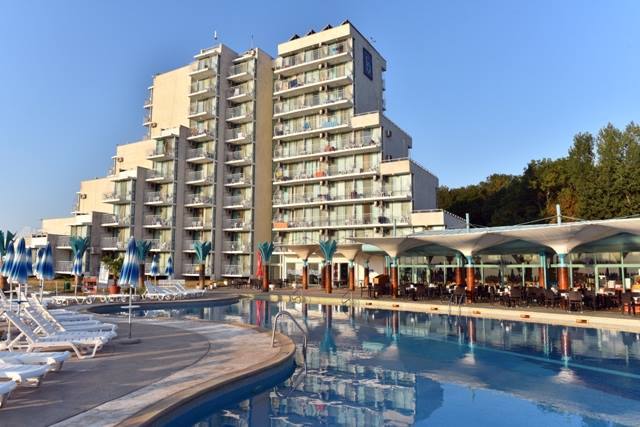 37948196_1945350195524661_1685755761528930304_n