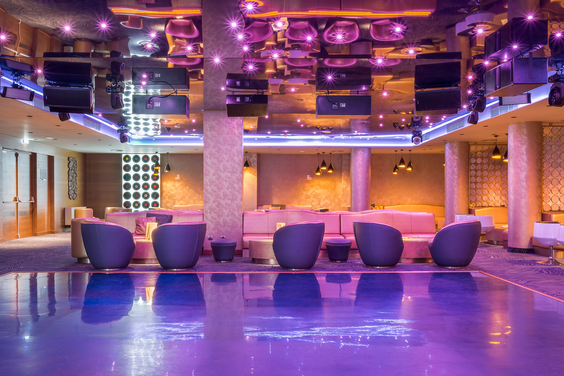 Nightclub Hotel Paradise Blue 5*